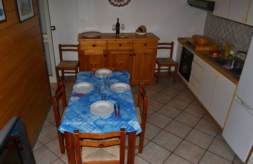 San Foca Apartment | Apartment Directly on the Beach with Air Conditioning and Terrace