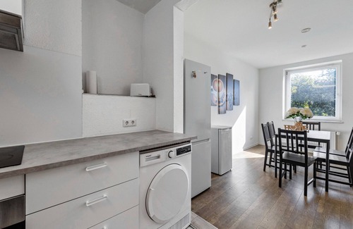 Altstadt Apartment | Apartment 'Duisburg Central' with Wi-Fi