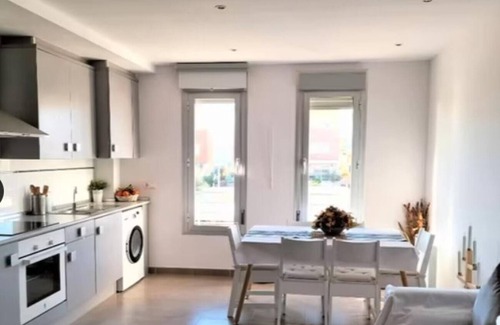 Benicarlo Apartment | Apartment 'Duplex Mediterranea' with Sea View, Shared Pool and Air Conditioning