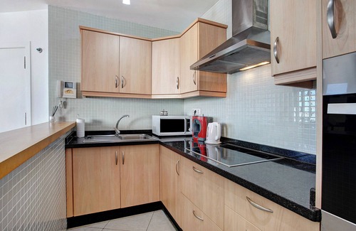 El Medano Apartment | Apartment Edificio Los Martines with Sea View, Pool & Wi-Fi