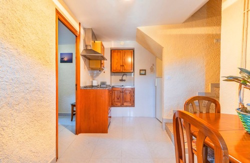 Durro Apartment | Apartment 'El Case' with Mountain View and Private Garden