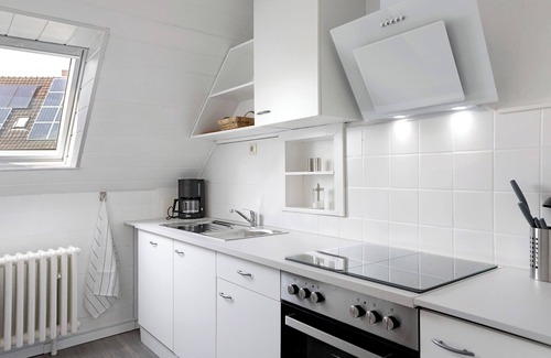 Altenbrunslar Apartment | Apartment 'En Verde' with Private Garden, Balcony and Wi-Fi