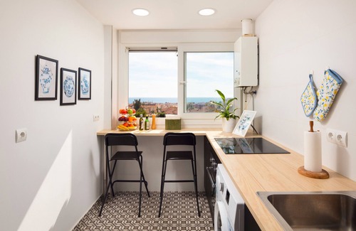 Rincon de la Victoria Apartment | Apartment 'Gran Sol Pool and Sea Views' with Sea Views and Air Conditioning