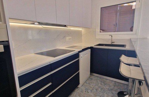 Castell-Platja d'Aro Apartment | Apartment 'Fantástico S´agaró' with Shared Pool, Private Terrace and Shared Garden