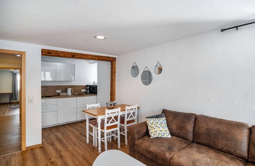 Bad Waldsee Apartment | Apartment 'Ferienwohnung 55' with Sea View and Wi-Fi