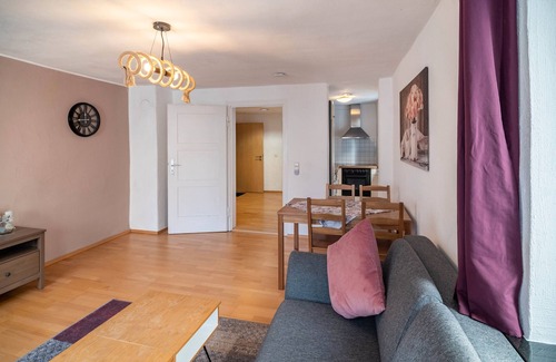 Bad Waldsee Apartment | Apartment 'Ferienwohnung 53' with Sea View and Wi-Fi