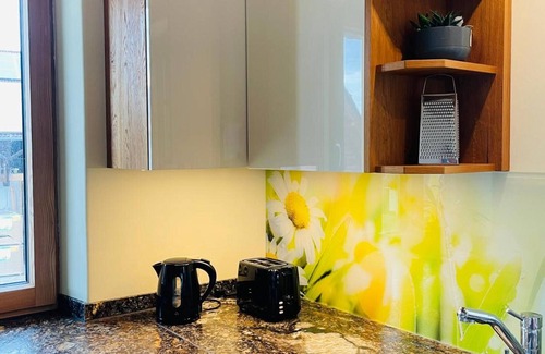 Penzing Apartment | Apartment 'Ferienwohnung Mit Herz Und Holz' with Balcony and Wi-Fi