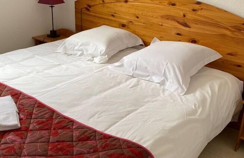 Montbrun-les-Bains Apartment | Apartment for 6 with terrace or balcony