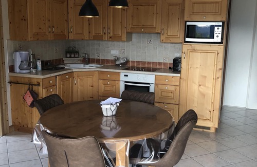 Saint-Jean-de-Sixt Apartment | APARTMENT FOR 2 PEOPLE IN QUIET AREA WITH TERRACE (3 stars)