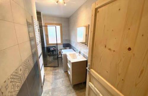 Saint-Jean-de-Maurienne Apartment | Apartment for 4 to 6 people with a 60m terrace