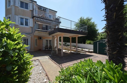 Vantacici Apartment | Apartment Frane 1 with Seaview