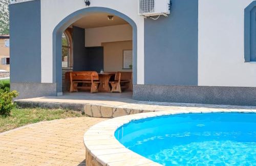 Cesarica Apartment | Apartment Golic-1 by Interhome