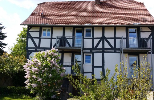 Gudensberg Apartment | Apartment 'Gudde Stube' with Shared Terrace, Shared Garden and Wi-Fi