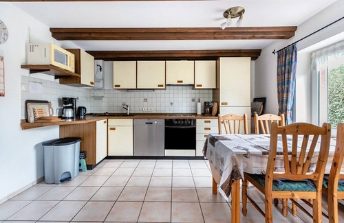 Sankt Michaelisdonn Apartment | Apartment 'Haus Schröder' with Shared Terrace, Shared Garden and Wi-Fi