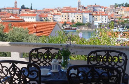 Rab Apartment | Apartment Hoba by Interhome