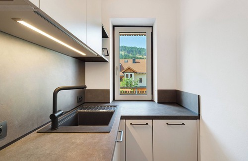 Villabassa Apartment | Apartment "Hofer Barbara" with Mountain View, Wi-Fi, Balcony and Garden