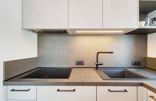 Villabassa Apartment | Apartment "Hofer Barbara" with Mountain View, Wi-Fi, Balcony and Garden