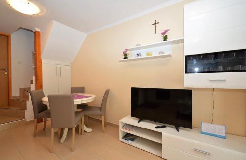 Sveti Jakov Apartment | Apartment Hrasta