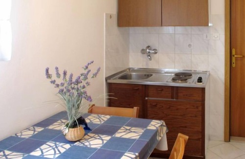 Vinkuran Apartment | Apartment Hula (PUL248) in Pula - 3 persons, 1 bedrooms