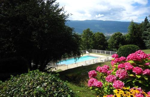 Serrieres-en-Chautagne House | Apartment in Serrières near French Alps Skiing