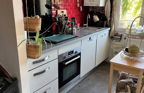 Gardanne Apartment | Apartment ideally located in a quiet area between Aix en Provence and Marseille