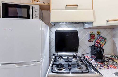 Giugnano Apartment | Apartment 'Il Nido Toscano' with Mountain View, Private Terrace and Private Garden