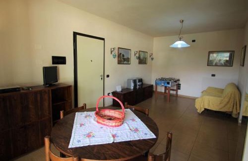 Toscolano Maderno Apartment | Apartment Il Piccolo by Interhome