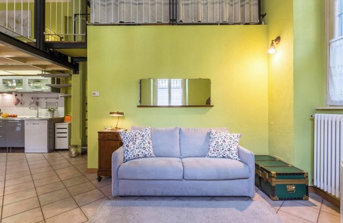 Como Apartment | Apartment "Il Soppalco" with Mountain View, Wi-Fi & A/C