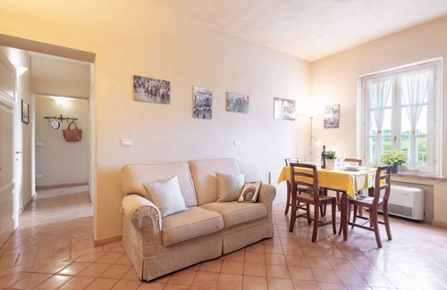 Siena Apartment | Apartment in a historic Villa "IL PALIO" view & authentic hospitality in Siena