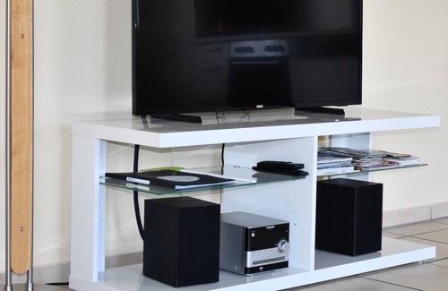 Ettringen Apartment | Apartment in a quiet location, with terrace and garden, near many hiking trails