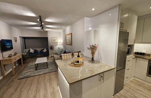 Camps Bay Apartment | Apartment in Camps Bay