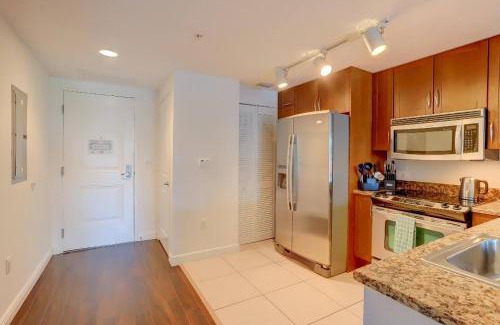 Boynton Beach House | Apartment In Casa Costa Condo!beach Pass Included