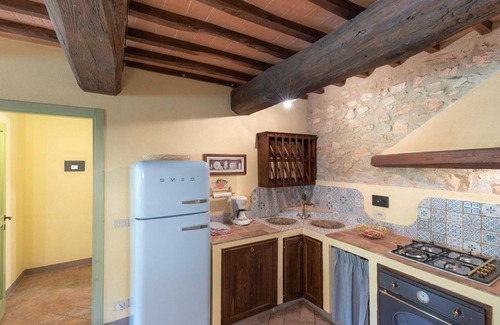 Simignano House | Apartment in Chianti With Pool ID 452