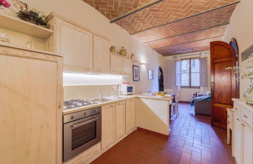 Cortona Old Town Apartment | Apartment in Cortona with 1 bedrooms sleeps 4