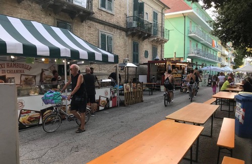 Cupra Marittima Apartment | Apartment in Cupra Marittima with Private Parking