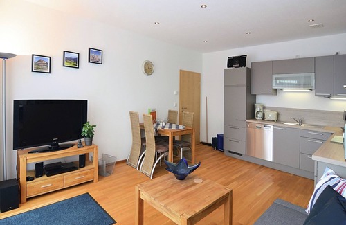 Roetz Apartment | Apartment in Heinrichskirchen near Forest Edge