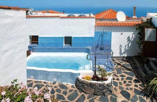 El Tanque Apartment | Apartment in El Tanque with bubble bath