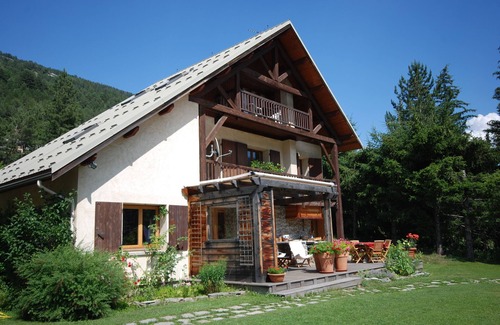 La Salle-les-Alpes Apartment | Apartment in a chalet in the heart of the Serre Chevalier