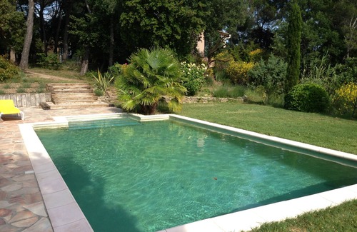Vaison-la-Romaine Apartment | Apartment in the heart of the pine forest