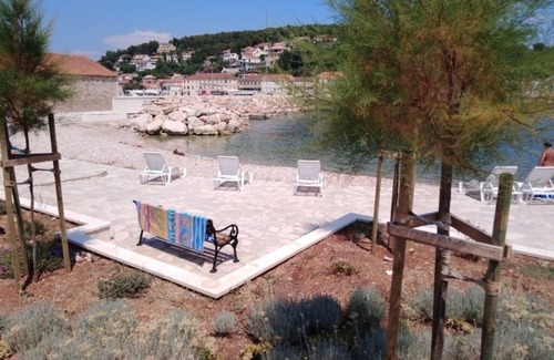 Island Hvar Apartment | Apartment in Jelsa with Terrace, Air condition, WIFI (4440-3)