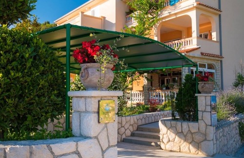 Rab Town Apartment | Apartment in Kampor with Seaview, Balcony, Air condition, WIFI (4838-1)