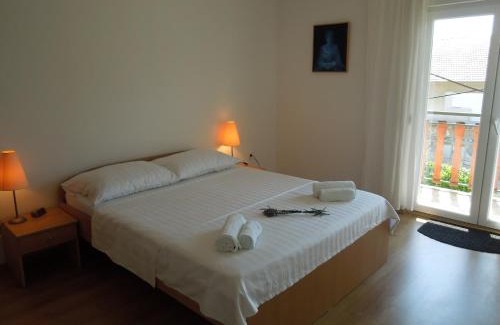 Cove Parja Apartment | Apartment in Knin near Knin Fortress