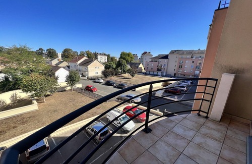 Le Mans Apartment | Apartment in Le Mans near Sarthe River