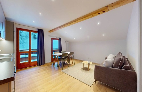 Les Mayens-de-Sion Apartment | Apartment in Les Agettes with ski storage