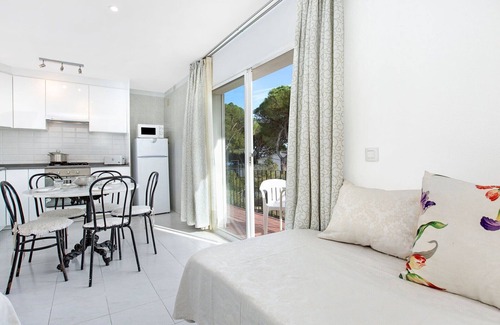 Llafranc Apartment | Apartment in Llafranc near Sandy Beach