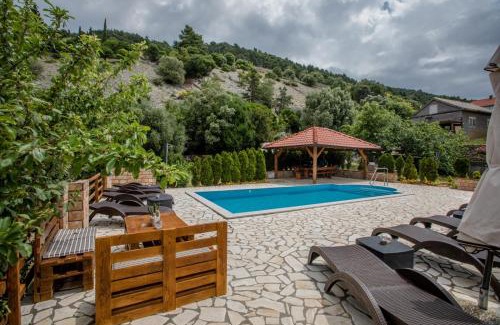 Mundanije Apartment | Apartment in Mundanije with Seaview, Terrace, Air condition, WIFI (3748-2)