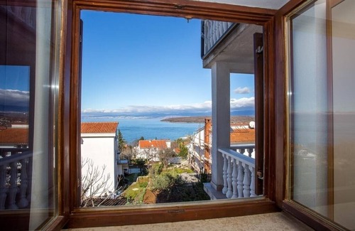 Njivice Apartment | Apartment in Njivice with Seaview, Balcony, Air condition, WIFI (4687-1)