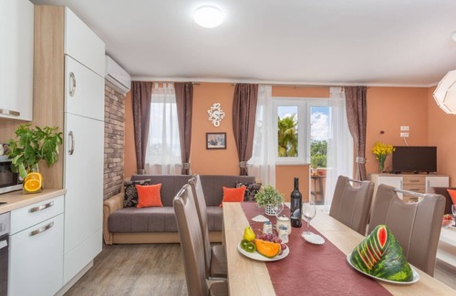 Njivice Apartment | Apartment in Njivice with Seaview, Balcony, Air condition, WIFI (4930-1)