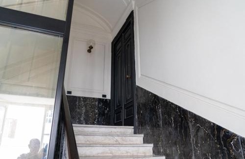 Naples City Centre Apartment | Apartment in Palazzo Nana', Piazza Nicola Amore, Napoli - Holidays a Napule