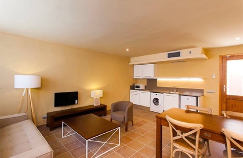 Pals House | Apartment in Pals near El Pedró & Beach